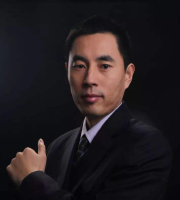 鄭洪坤 總裁